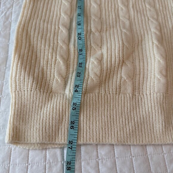 Cable Knit Turtleneck Sweater Size S Acrylic Cream Made In China - Picture 7 of 8